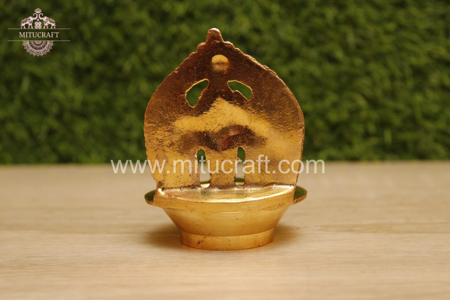 Brass Murugan With Valli Deivanai Deepam - Mitucraft.com